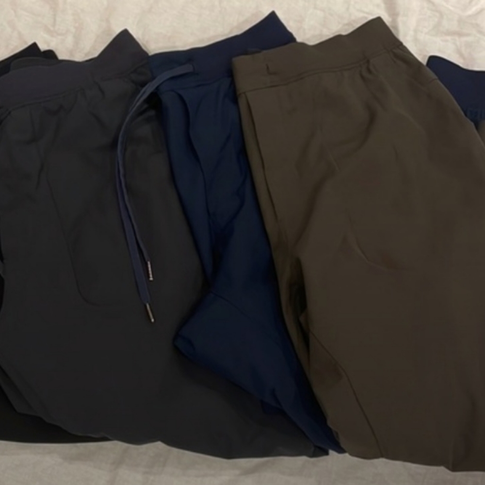 3 pairs of men’s Lululemon joggers